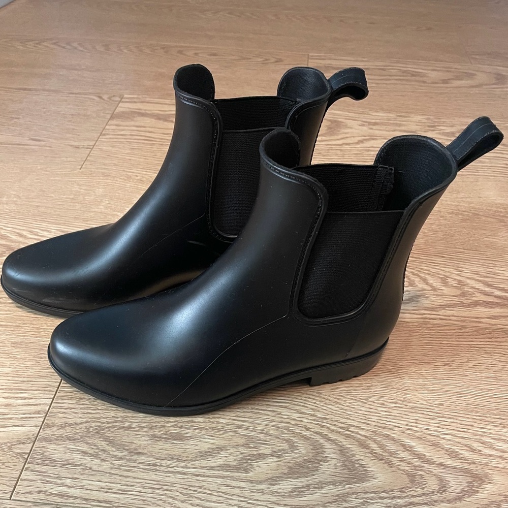 Black Chelsea Rain Boots